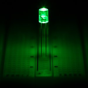 5mm Green LED - 523 nm - T1 3/4 LED w/ 120 Degree Viewing Angle